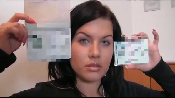 Мілфа потребує молодого еротика ролики члена.